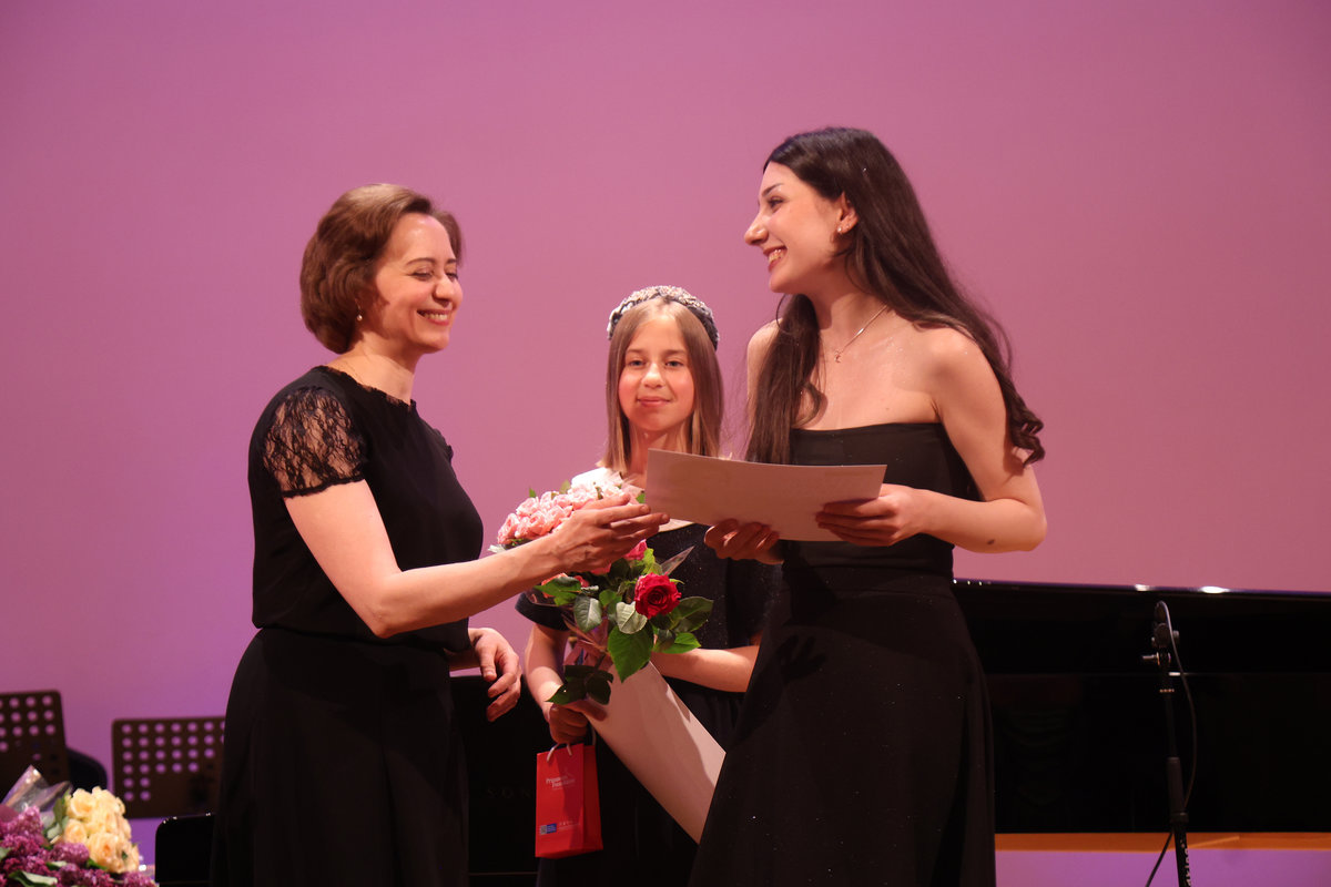 chms_25_rewarding_15